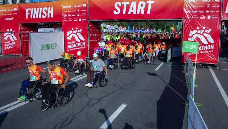 Sport fără bariere: Persoane cu dizabilități, la Chișinău Marathon 2025