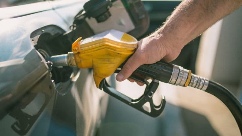 Carburanții, un pic mai scumpi: ANRE a afișat noile prețuri plafon