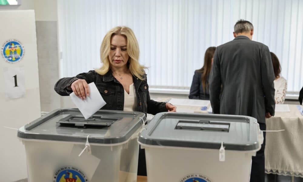 Campioni și codași la urne: cum s-a mobilizat Moldova