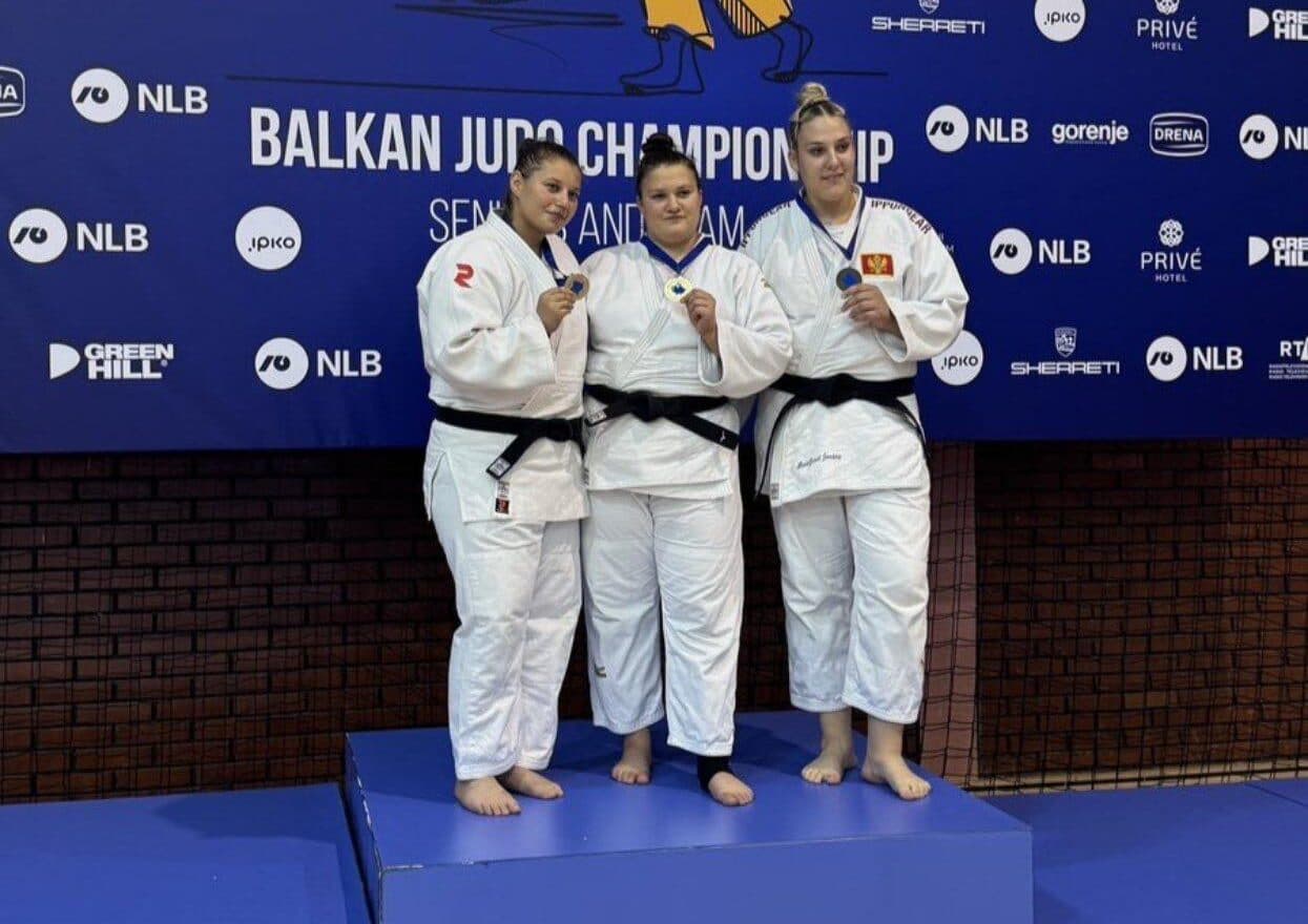 Sportiva Oxana Diacenco aduce aurul acasă: moldoveanca a devenit campioană balcanică la judo